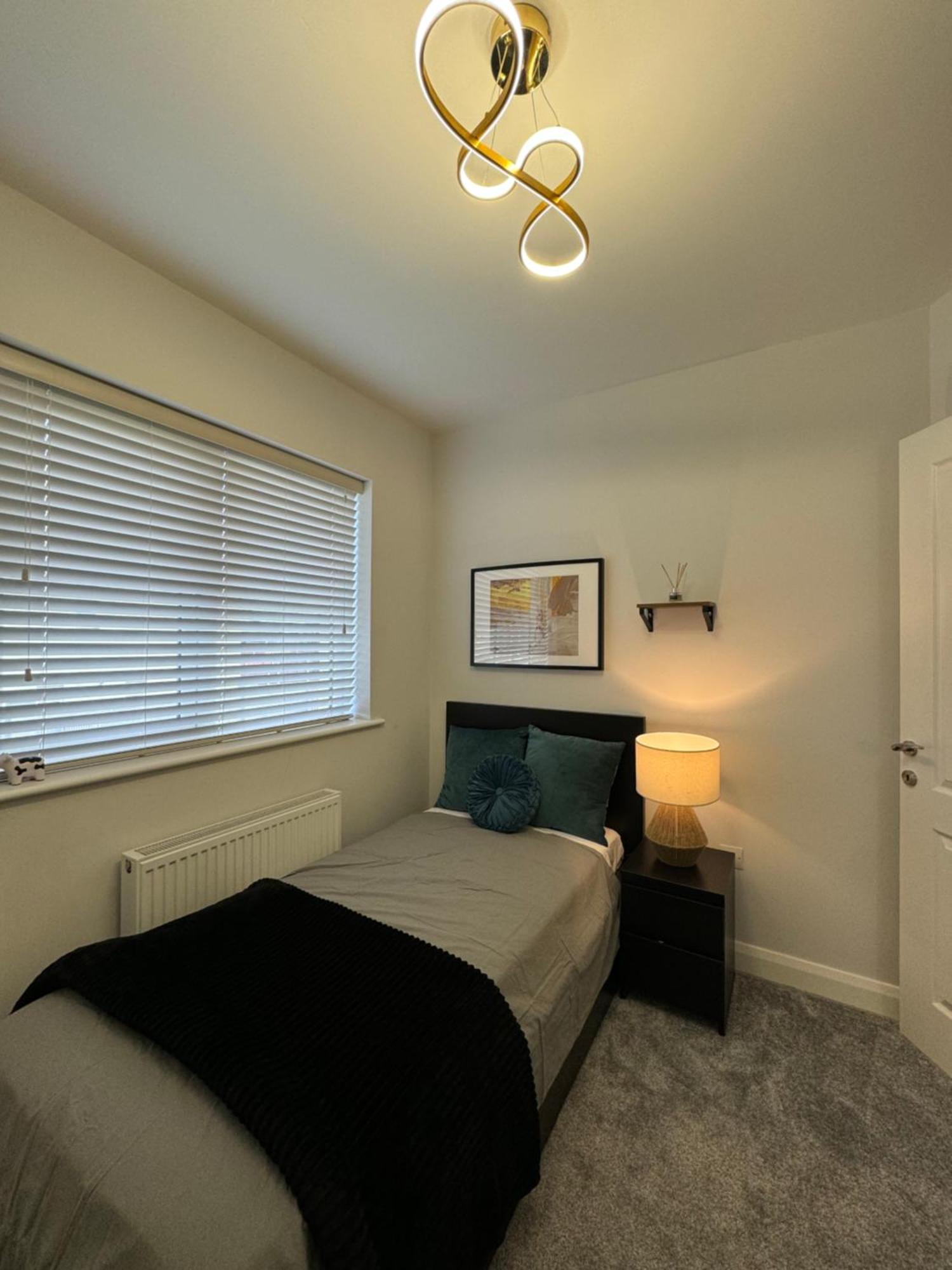 Modern Double & Single Room With Cozy Vibes Athy Exterior foto