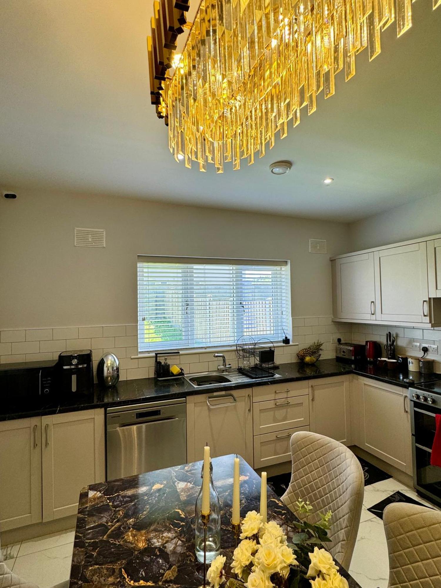 Modern Double & Single Room With Cozy Vibes Athy Exterior foto
