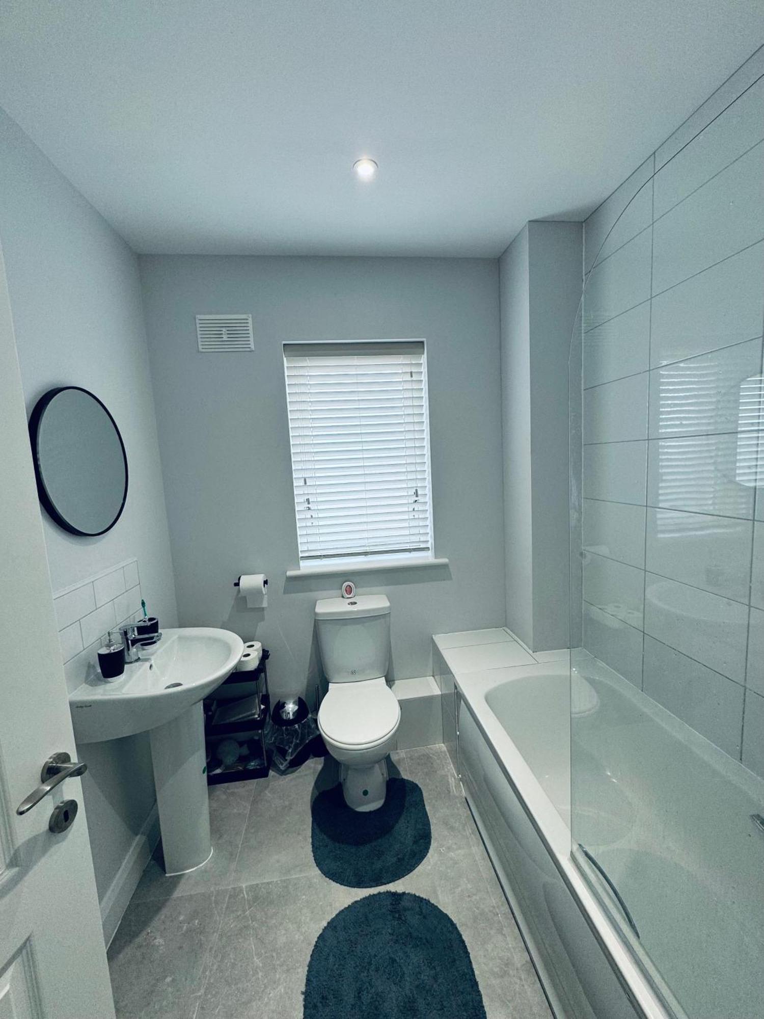Modern Double & Single Room With Cozy Vibes Athy Exterior foto